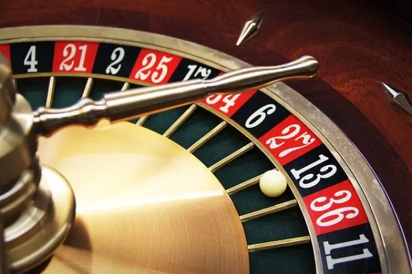 Das Online Roulette Glücksspiel spielen und Casinogewinn sichern