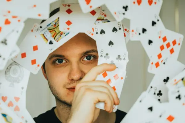 Live Online Baccarat - Ein noch größeres Spielerlebnis in Casinos