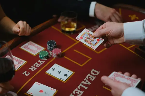 Mobile Baccarat - Casinoklassiker nun auch fürs Handy verfügbar