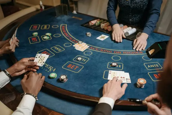 Sahnen Sie mit diesen Baccarat-Tipps in Online Casinos richtig ab